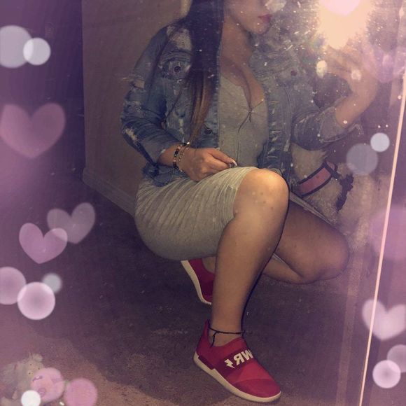 Meet your Posher, Lynette - Picture 1 of 1